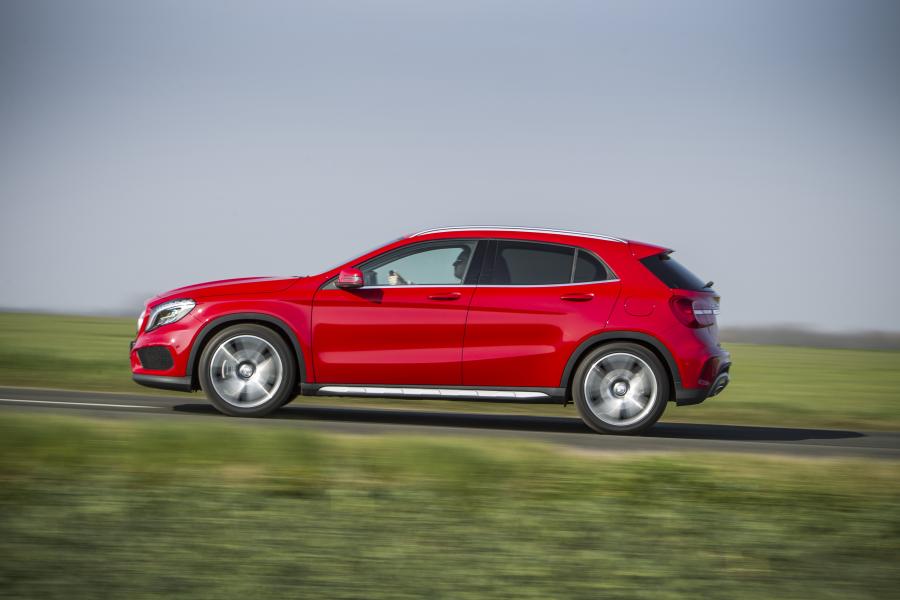  Mercedes-Benz GLA250 AMG 2014 года  (UK) (фото 20 из 52)